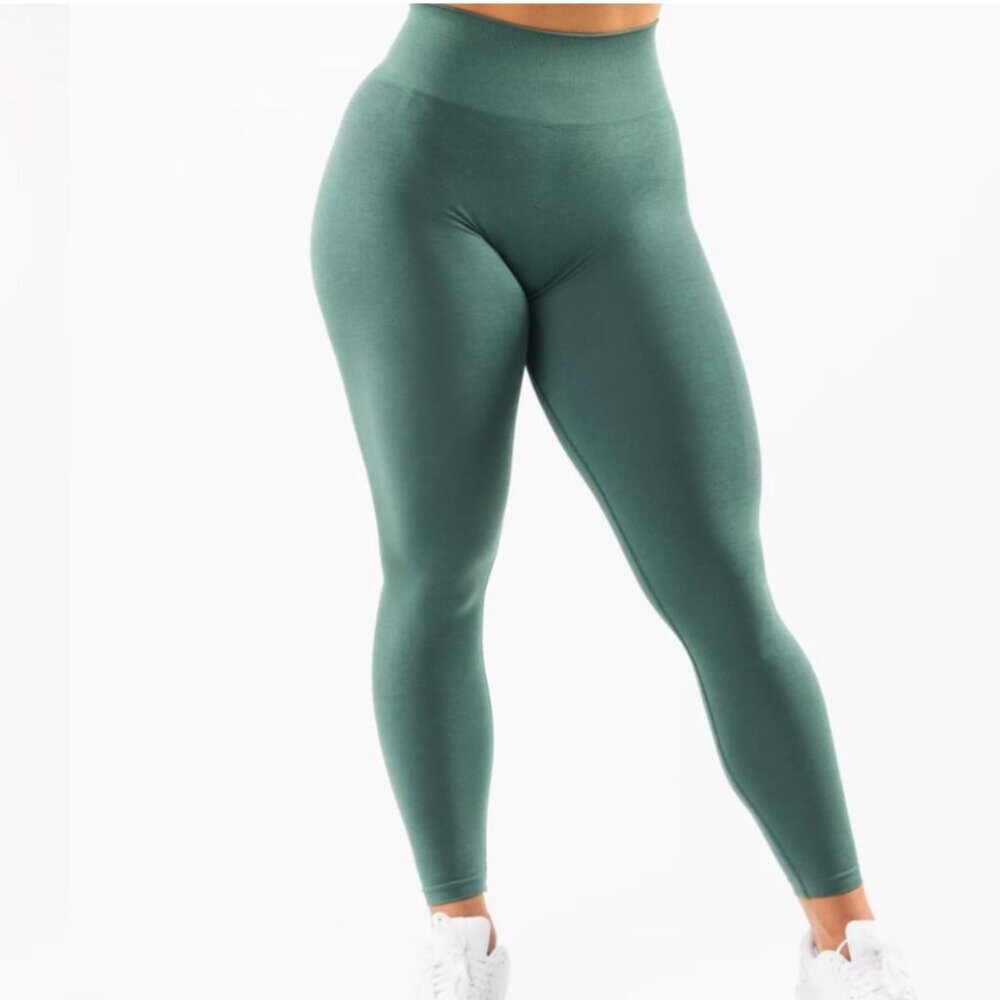 Alphalete Amplify Leggings Sage